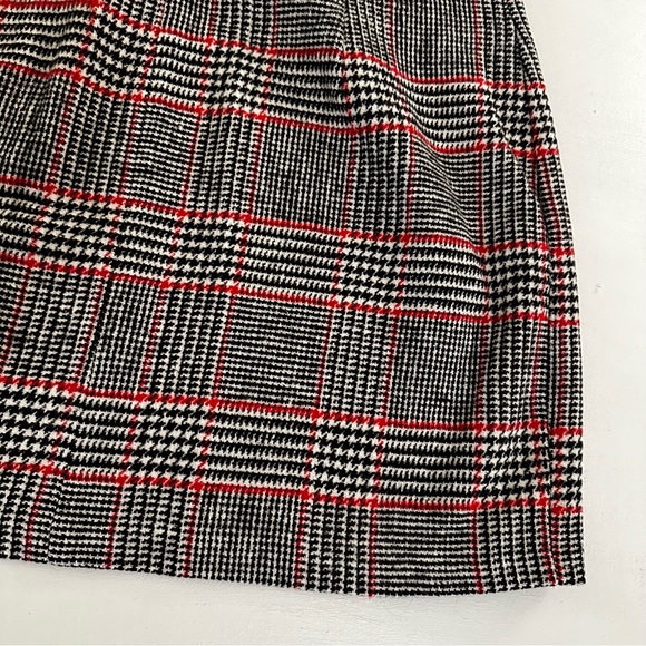 Forever 21+ Wool Blend Plaid Mini Skirt - Size 0X - Picture 8 of 15